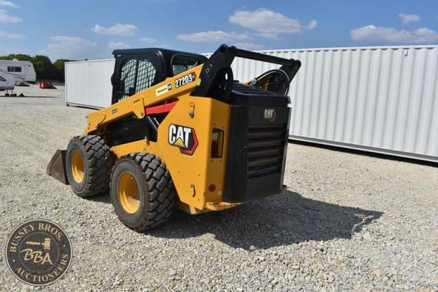 Image of Caterpillar 272D3 equipment image 3