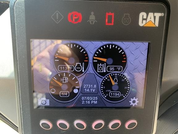 Image of Caterpillar 289D3 equipment image 4