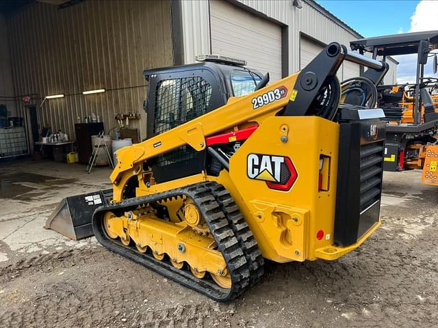 Image of Caterpillar 299D3XE equipment image 3
