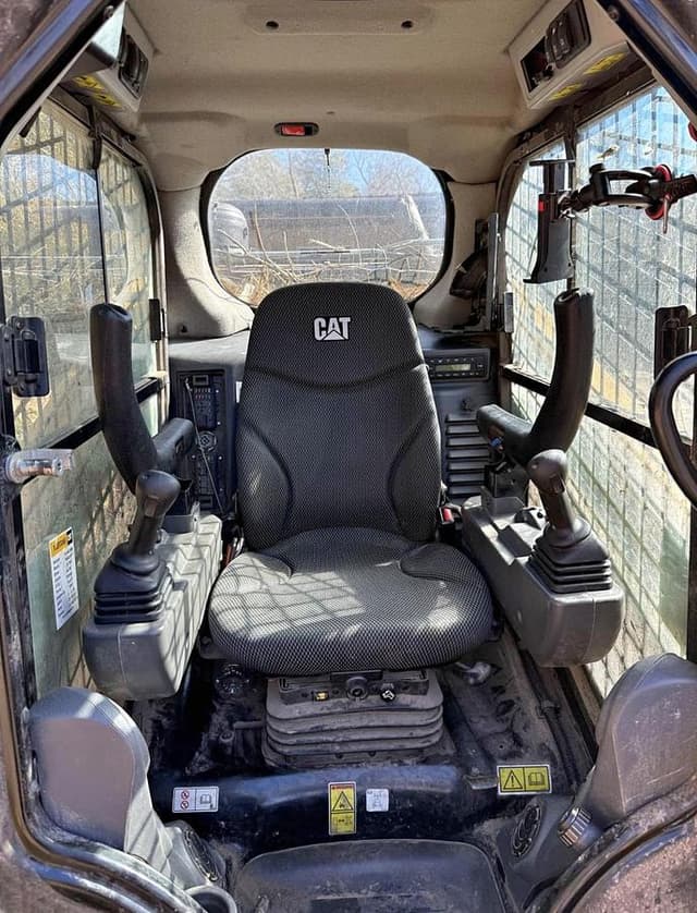 Image of Caterpillar 299D3 equipment image 4