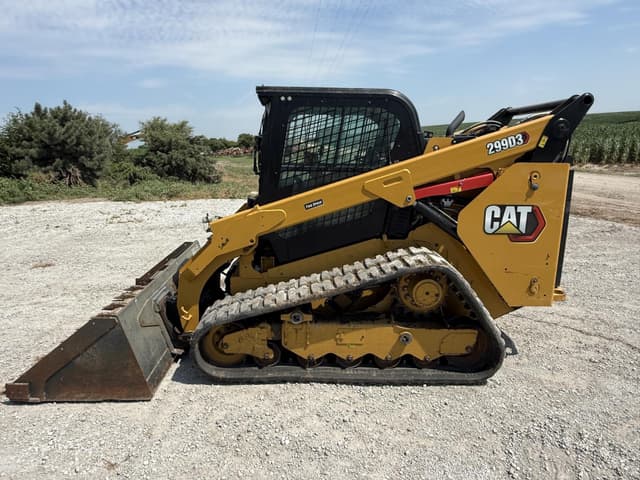 Image of Caterpillar 299D3 equipment image 2