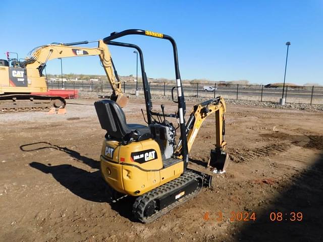 Image of Caterpillar 300.9D equipment image 2