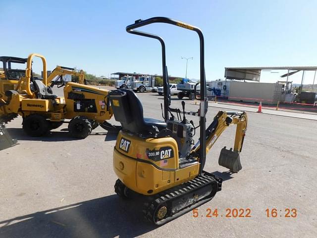 Image of Caterpillar 300.9D equipment image 2