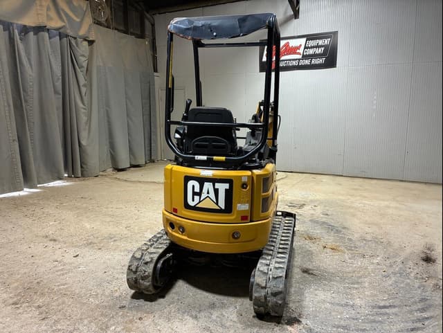 Image of Caterpillar 301.7D CR equipment image 3