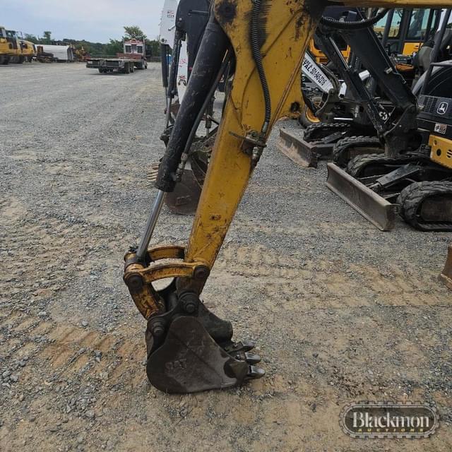 Image of Caterpillar 302.7D CR equipment image 1