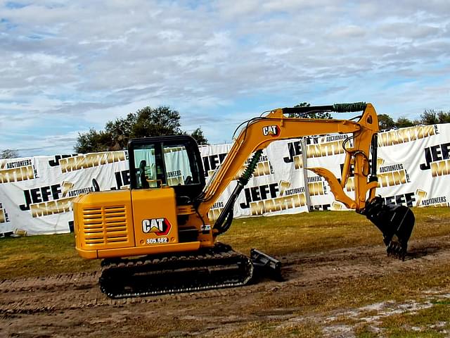 Image of Caterpillar 305.5E2 equipment image 3