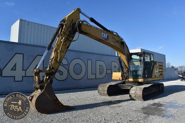 Image of Caterpillar 320 equipment image 1