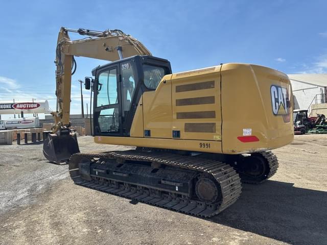 Image of Caterpillar 320 equipment image 3