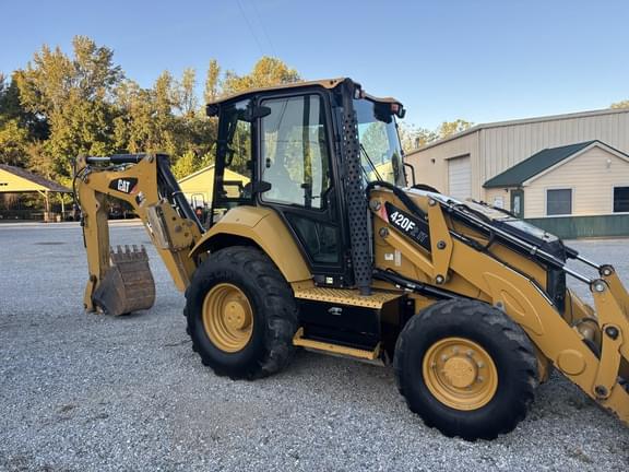Image of Caterpillar 420F equipment image 3