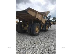 Main image Caterpillar 770G 3