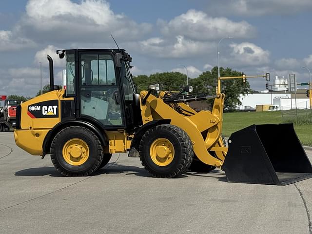 Image of Caterpillar 906M equipment image 4