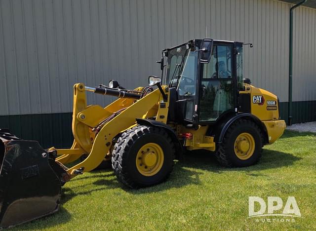 Image of Caterpillar 906M equipment image 3