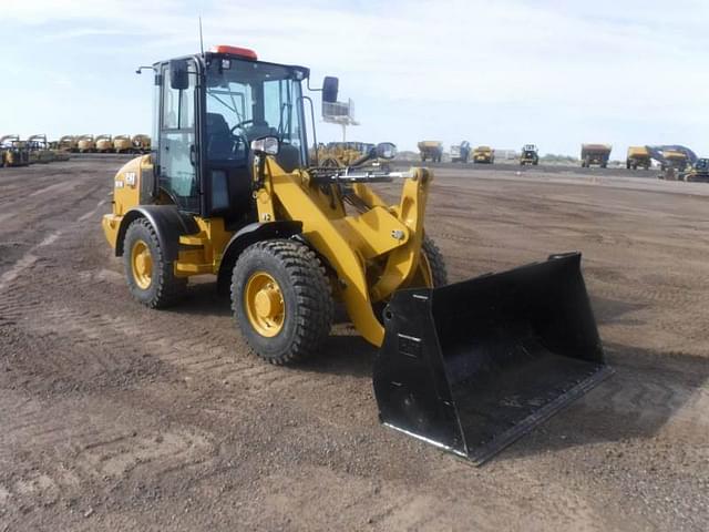 Image of Caterpillar 907M equipment image 2
