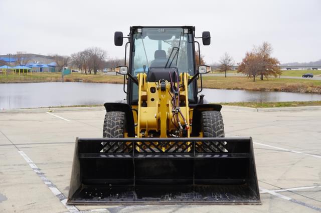 Image of Caterpillar 908M equipment image 3