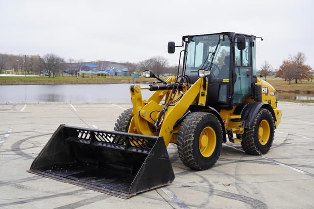 Image of Caterpillar 908M equipment image 1