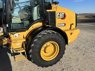 Main image Caterpillar 908M 32