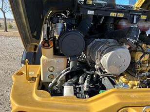 Main image Caterpillar 908M 38