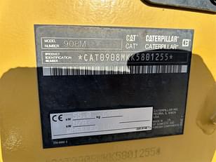 Main image Caterpillar 908M 57