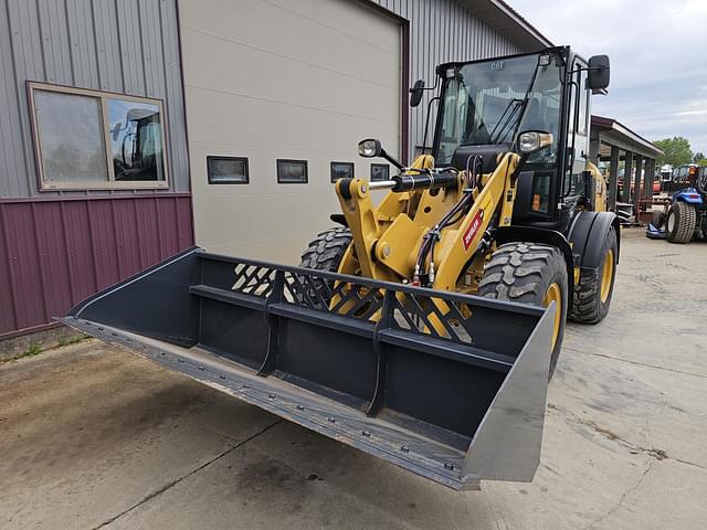 Image of Caterpillar 908M equipment image 1