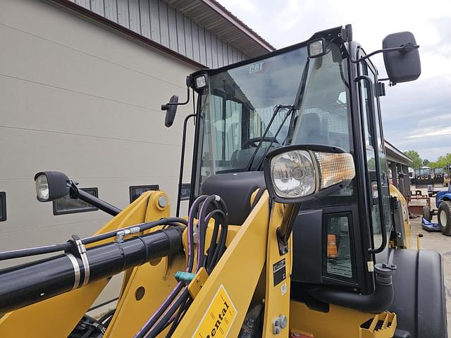 Image of Caterpillar 908M equipment image 3