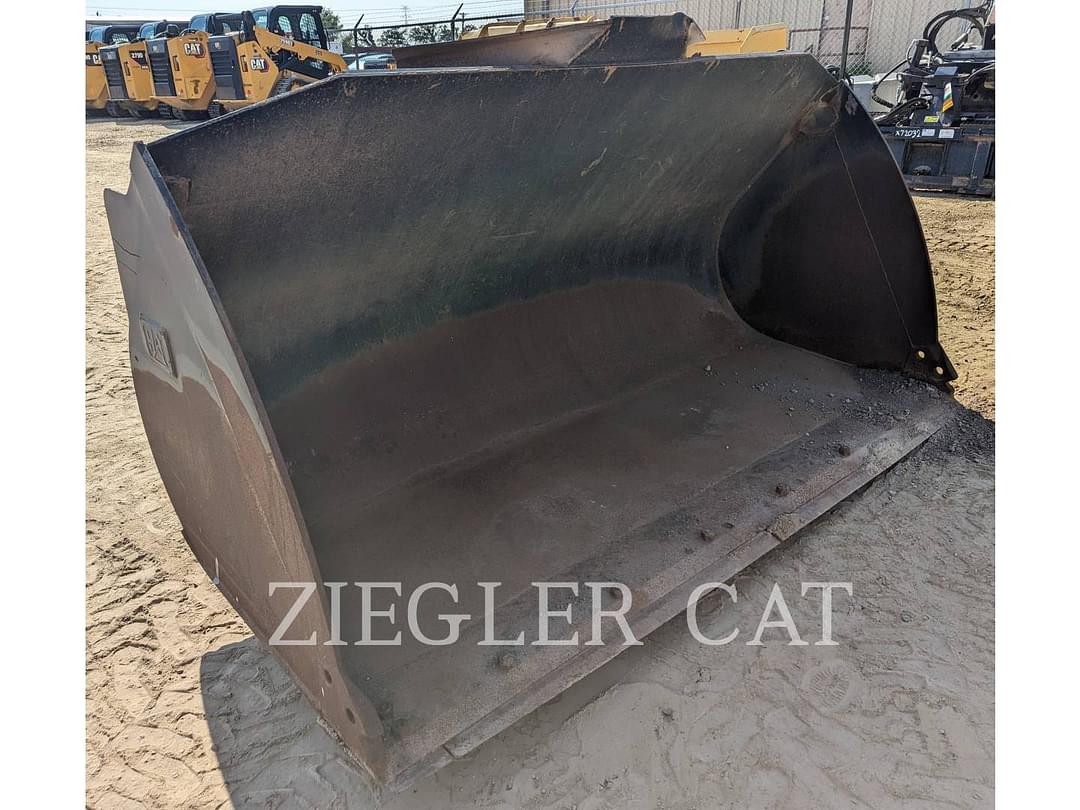 Image of Caterpillar Wheel Loader Bucket Image 1