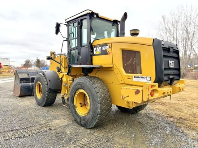 Image of Caterpillar 926M equipment image 4