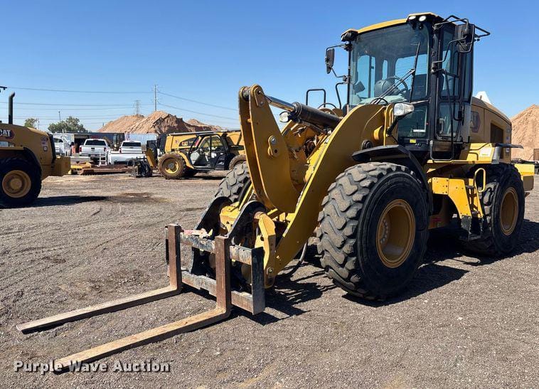 Main image Caterpillar 930M