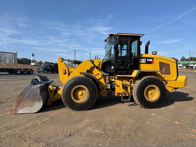 Image of Caterpillar 938M equipment image 1