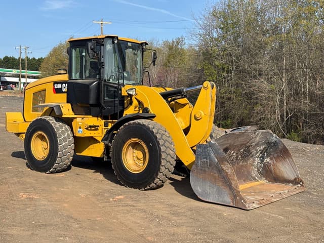 Image of Caterpillar 938M equipment image 4