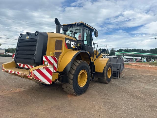 Image of Caterpillar 962M equipment image 2