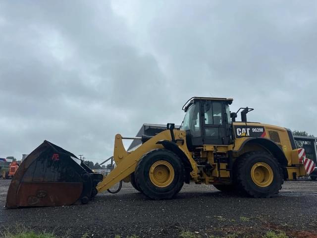 Image of Caterpillar 962M equipment image 2