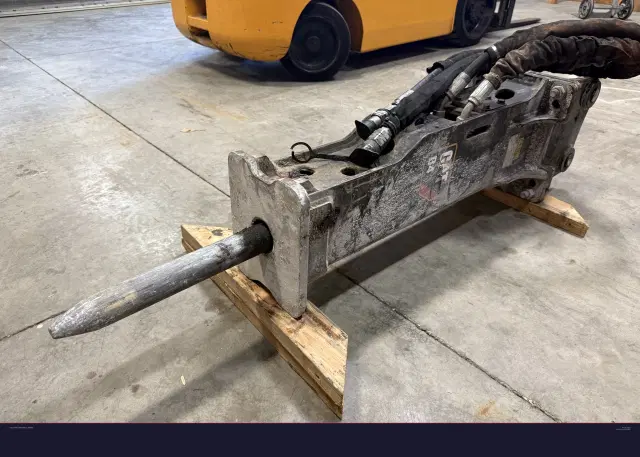 Image of Caterpillar B4 equipment image 3