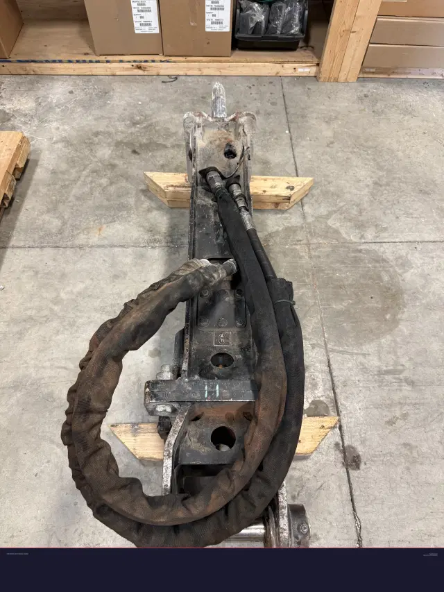Image of Caterpillar B4 equipment image 1