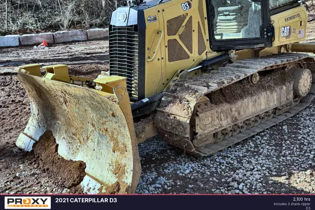 Image of Caterpillar D3 equipment image 3