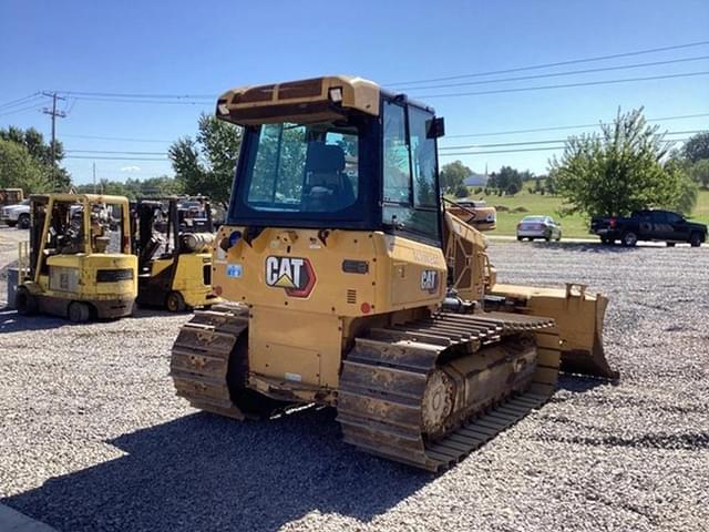 Image of Caterpillar D3 equipment image 3