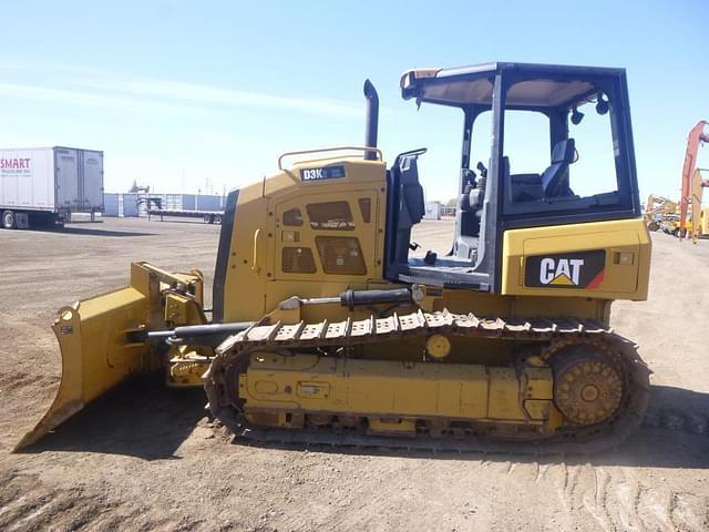 Image of Caterpillar D3K2 XL equipment image 4