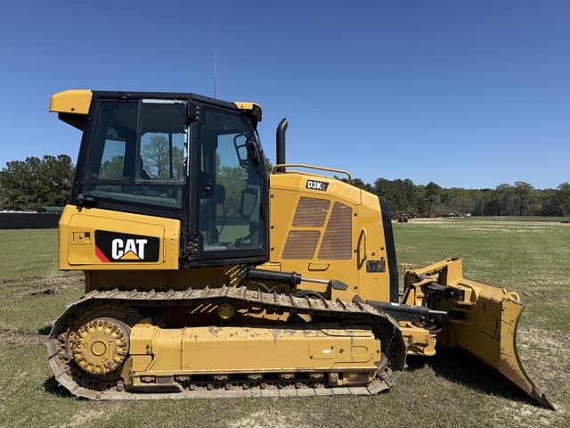 Image of Caterpillar D3K2 XL equipment image 4