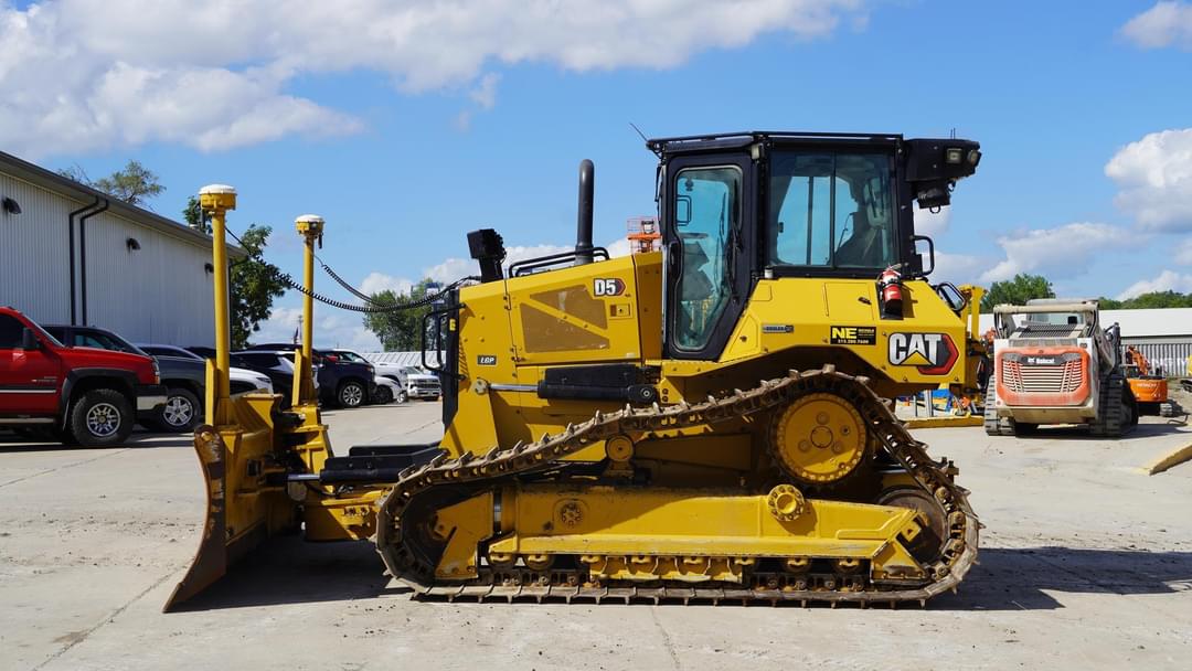 Image of Caterpillar D5 LGP Primary image
