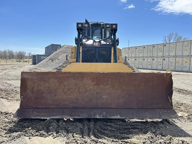 Image of Caterpillar D6 equipment image 1