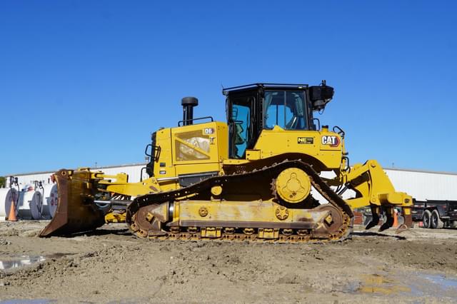 Image of Caterpillar D6LGP equipment image 3