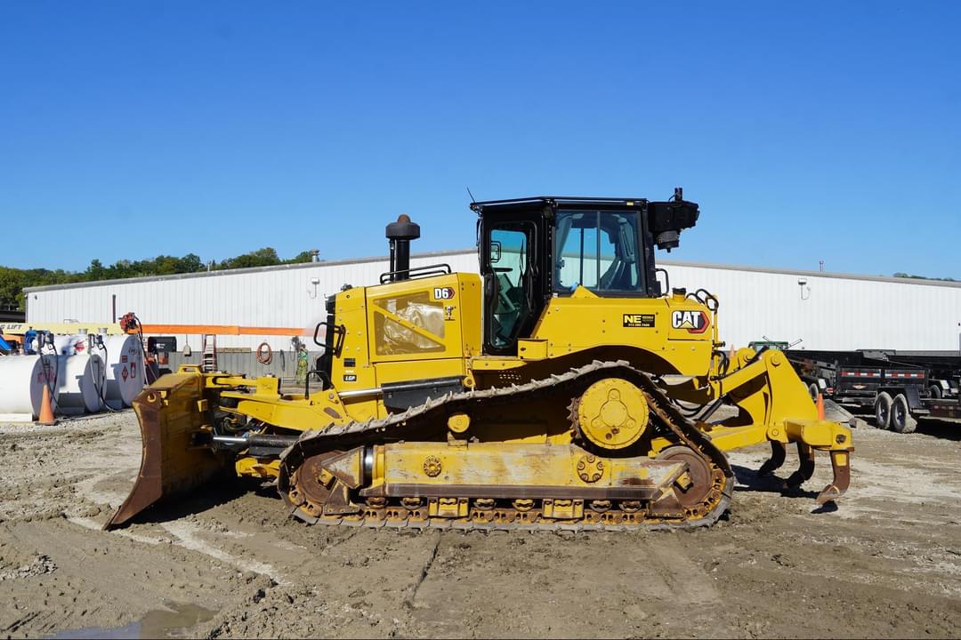 Image of Caterpillar D6LGP Primary image