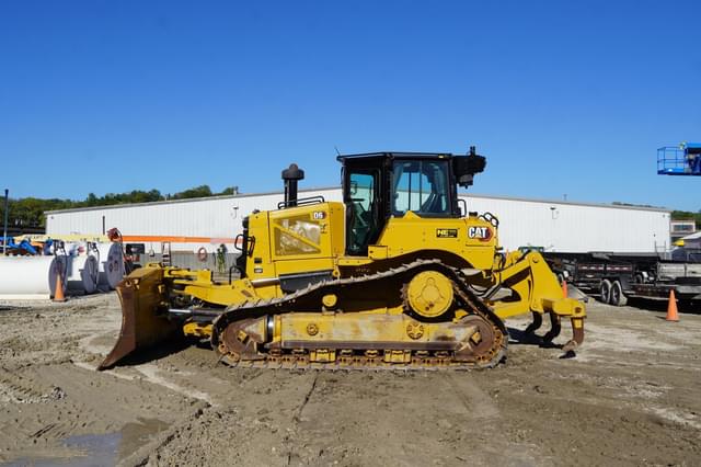 Image of Caterpillar D6LGP equipment image 4