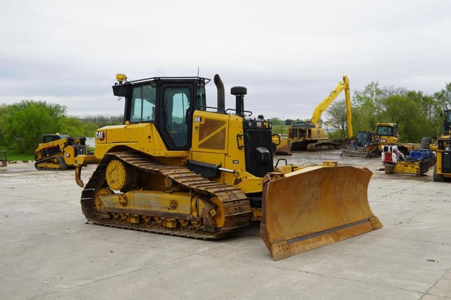 Image of Caterpillar D6LGP equipment image 3