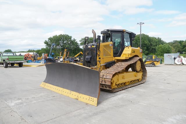 Image of Caterpillar D6LGP equipment image 1