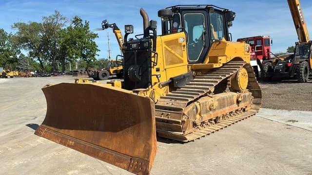 Image of Caterpillar D6E equipment image 1