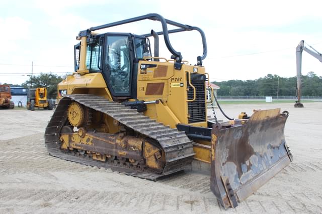 Image of Caterpillar D6N equipment image 1