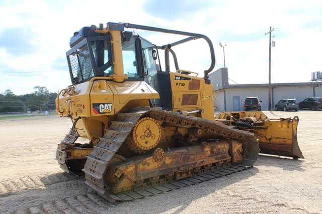 Image of Caterpillar D6N LGP equipment image 2