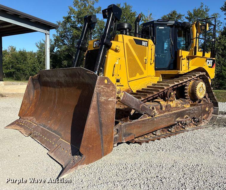 Image of Caterpillar D8T Primary image