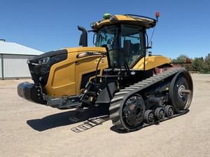 2020 Challenger MT738 Image