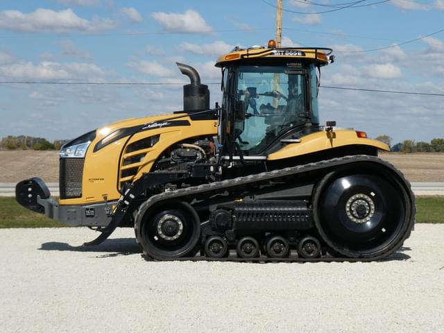 Image of Challenger MT865E equipment image 2